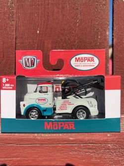 M2 Machines Mopar Parts & Accessories Tow Truck