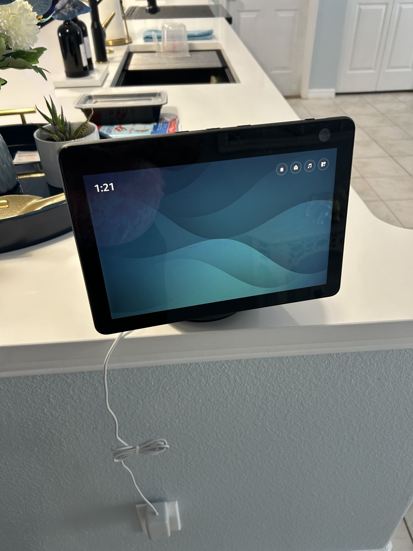 Amazon Echo Show 8