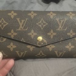 Louis Vuitton wallet BRAND NEW