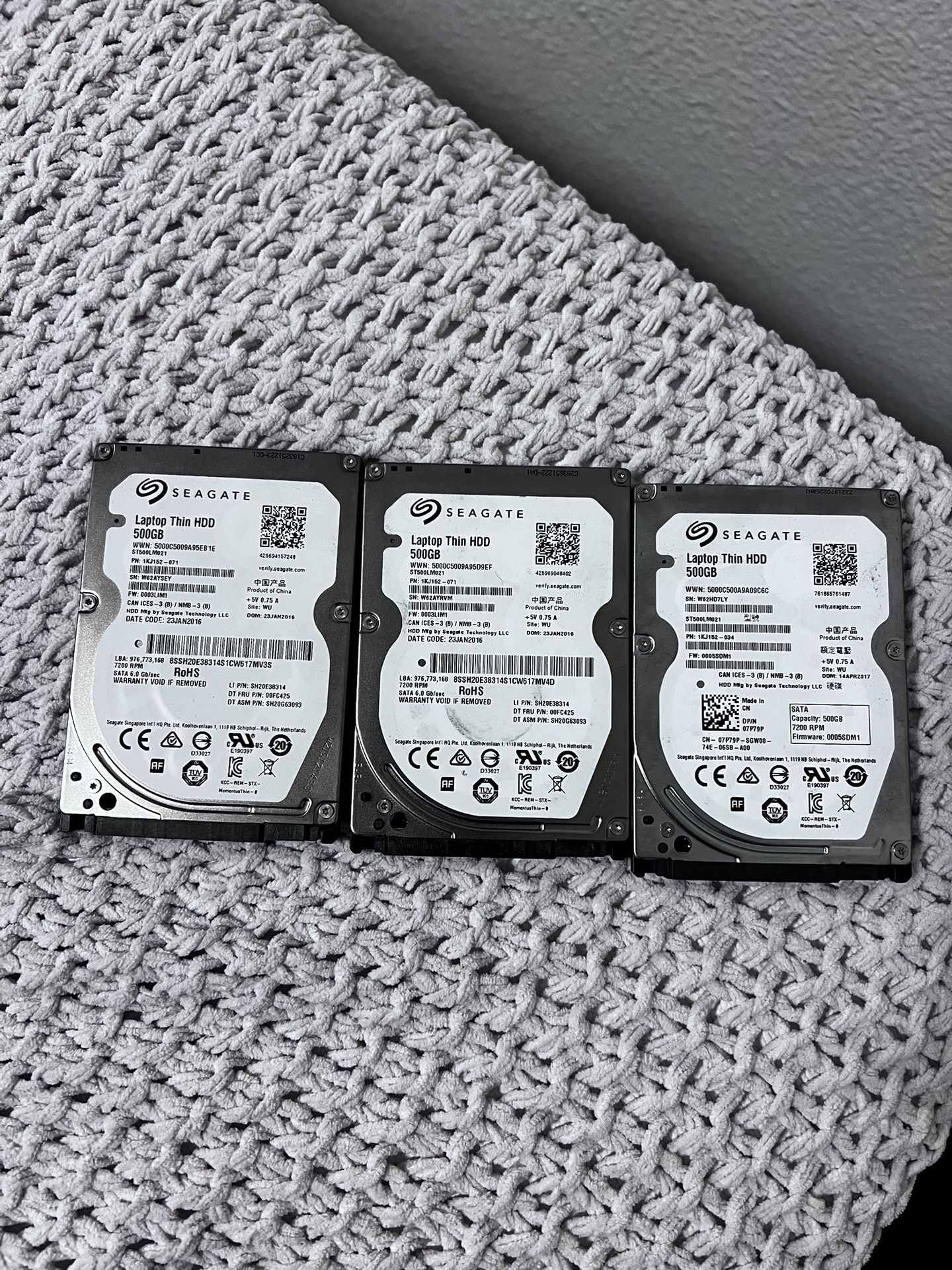 3 Used Seagate Slim Laptop Hard Drives - 500GB - 7200rpm - PN: 1KJ152-073