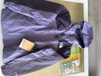 The North Face 3-in-1 Jacket – Kids Size 7  Brand new!