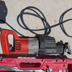 Milwaukee Sawzall Reciprocating Saw w/ Case & Blades (Heavy Duty)