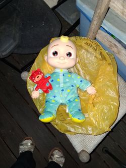 Battery operated singing and taking dollars pickup only cash