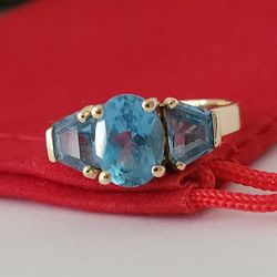 14k Yellow Gold Blue Topaz Ring Size 6.5 Solid Gold!/ Anillo de Oro Amarillo con Topacios Azules! 👌🎁Post Tags: Anillo de Oro