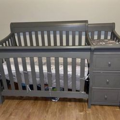 Crib With Changing Table 350$ OBO 