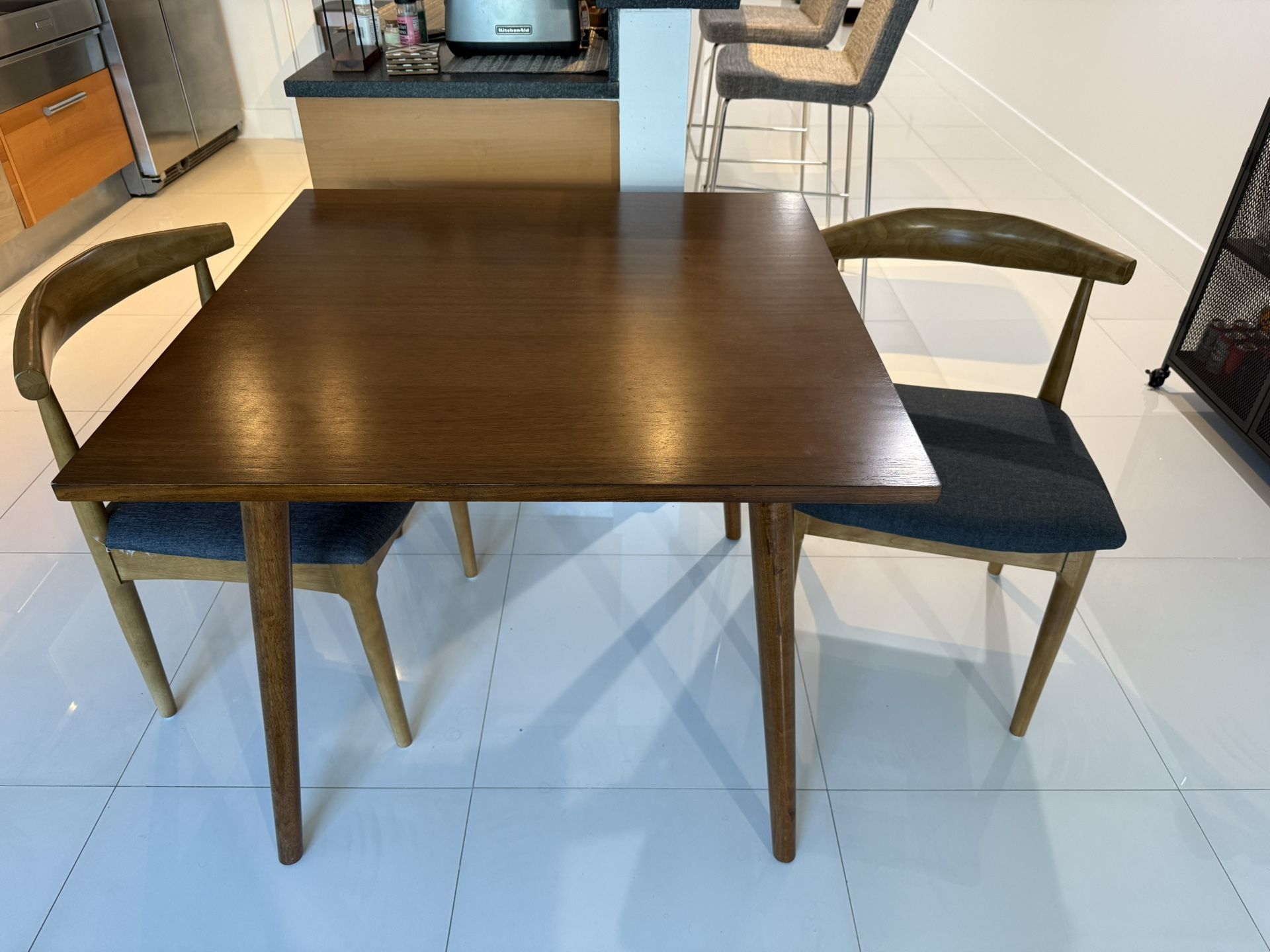 Breakfast Table
