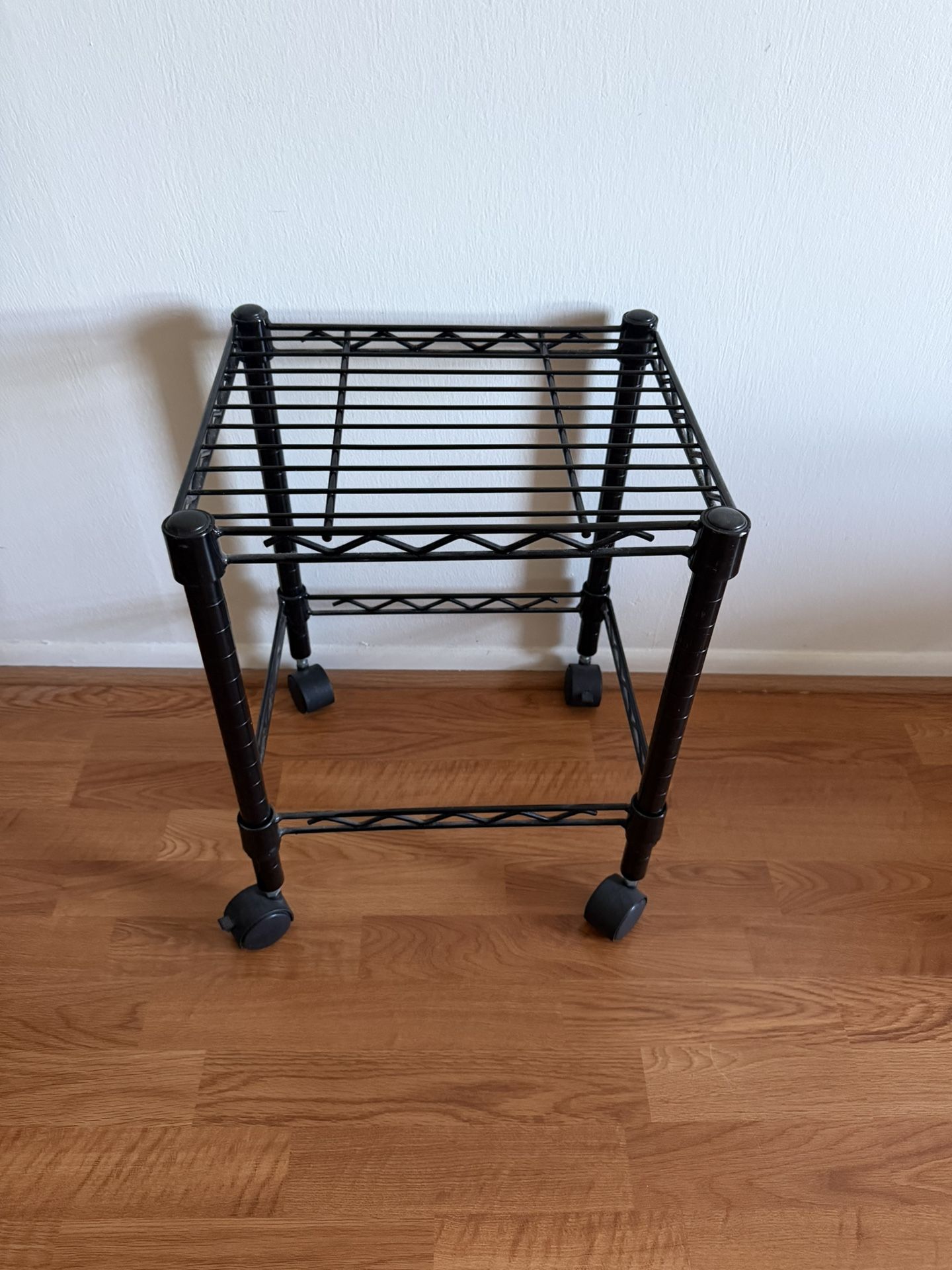 Heavy-Duty Stand with Locking Wheels, Under Desk