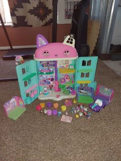 gabbys doll house toys and house