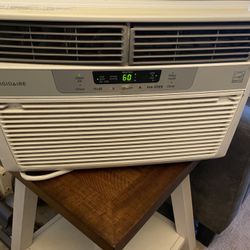 Frigidaire AC Unit 