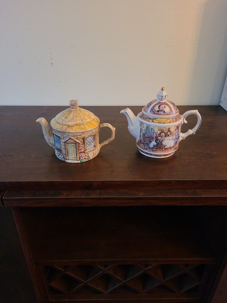 Porcelain Teapots
