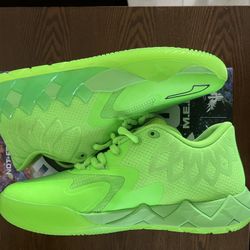 green lamelo pumas