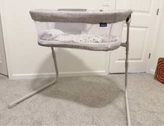 Halo bassinet sleeper + baby essential bundle