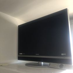Sony LCD HDTV Flat screen With HDMI Interface