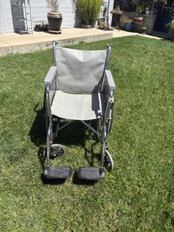 Standard Folding Wheelchair with Footrests