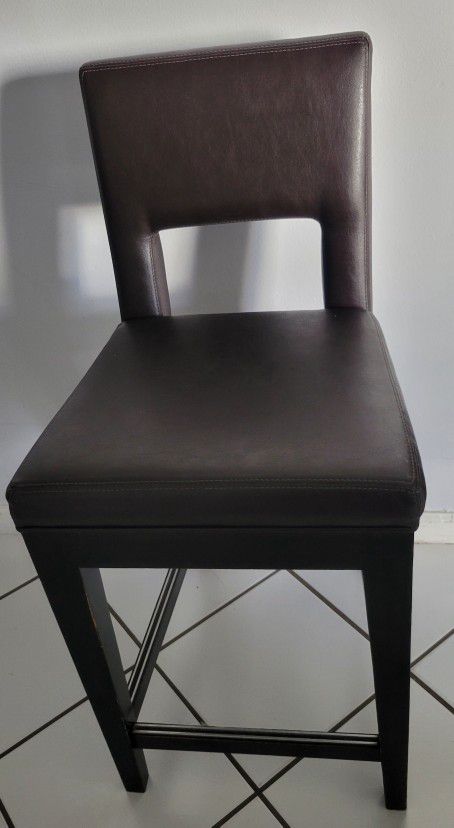 Silla De Cuero. leather chair 