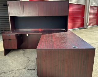Large Executive L-Shaped Office Desk w/ Hutch – Mahogany