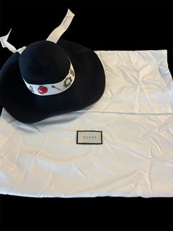Gucci Girls Rabbit Felt Garden Sun Hat with Embroidered Band