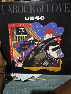 UB40
Labour Of Love
Deluxe Edition
Double vinyl