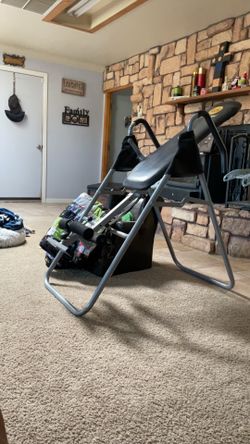 Inversion table