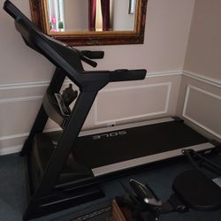 SOLE F80 Treadmill