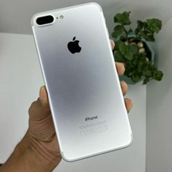 iPhone 7 Plus 32GB Unlocked 