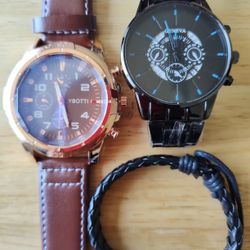 Pair Of Fashion Watches With Bracelet