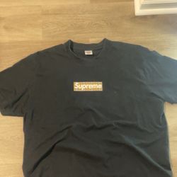 Burberry & Supreme T-Shirt  |  XL 