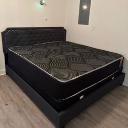 Premium Queen Mattress & Box Spring – New in Original Plastic : Ready For Sale