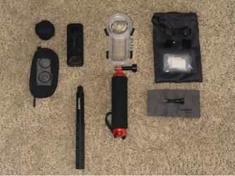 Insta360 x4 w/ Diving Case n Equipment