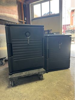 Cambro Hot & Cold Food Holders