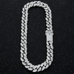 Men’s Iced Cuban Link Chain – Silver Tone