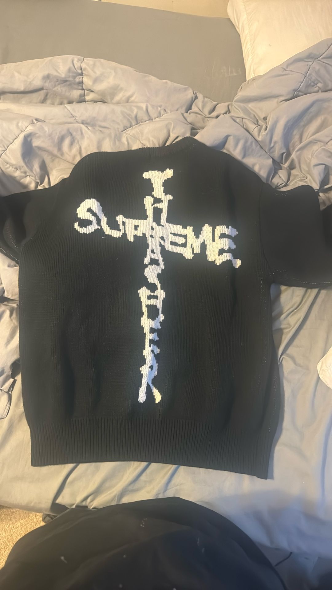 supreme thrasher crew neck