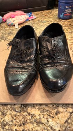 Men’s dress shoes