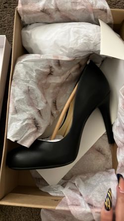 Black Jessica Simpson Callie heel