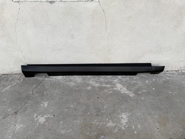 2022 2025 JEEP GRAND CHEROKEE RIGHT SIDE ROCKER PANEL MOLDING OEM