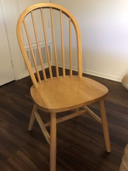 Vintage wooden table in excellent condition!!