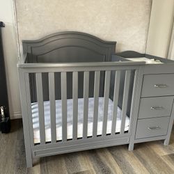 Baby Mini Crib