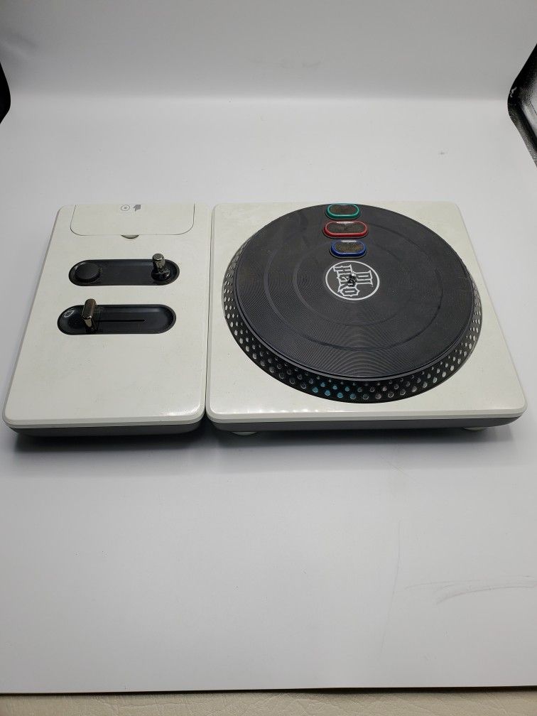 DJ Hero Bundle