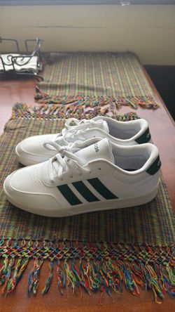 Adidas tennis shoes