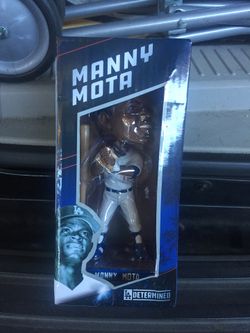 Manny Mota bobblehead