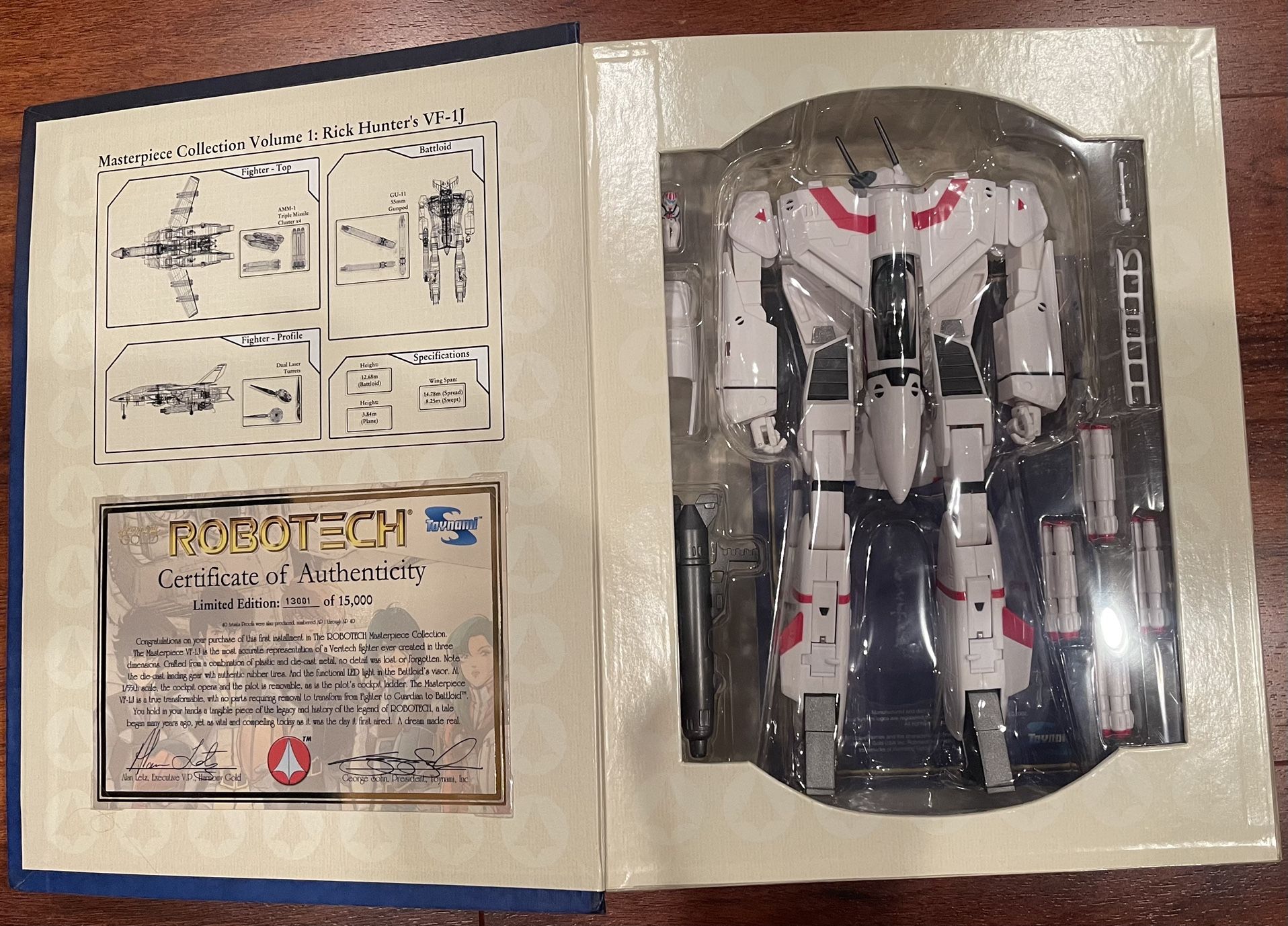 Robotech Macross Limited Edition Masterpiece VF 1J Rick Hunter