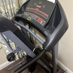 TRIUMPH treadmill