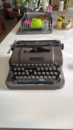 Typewriter. Underwood
