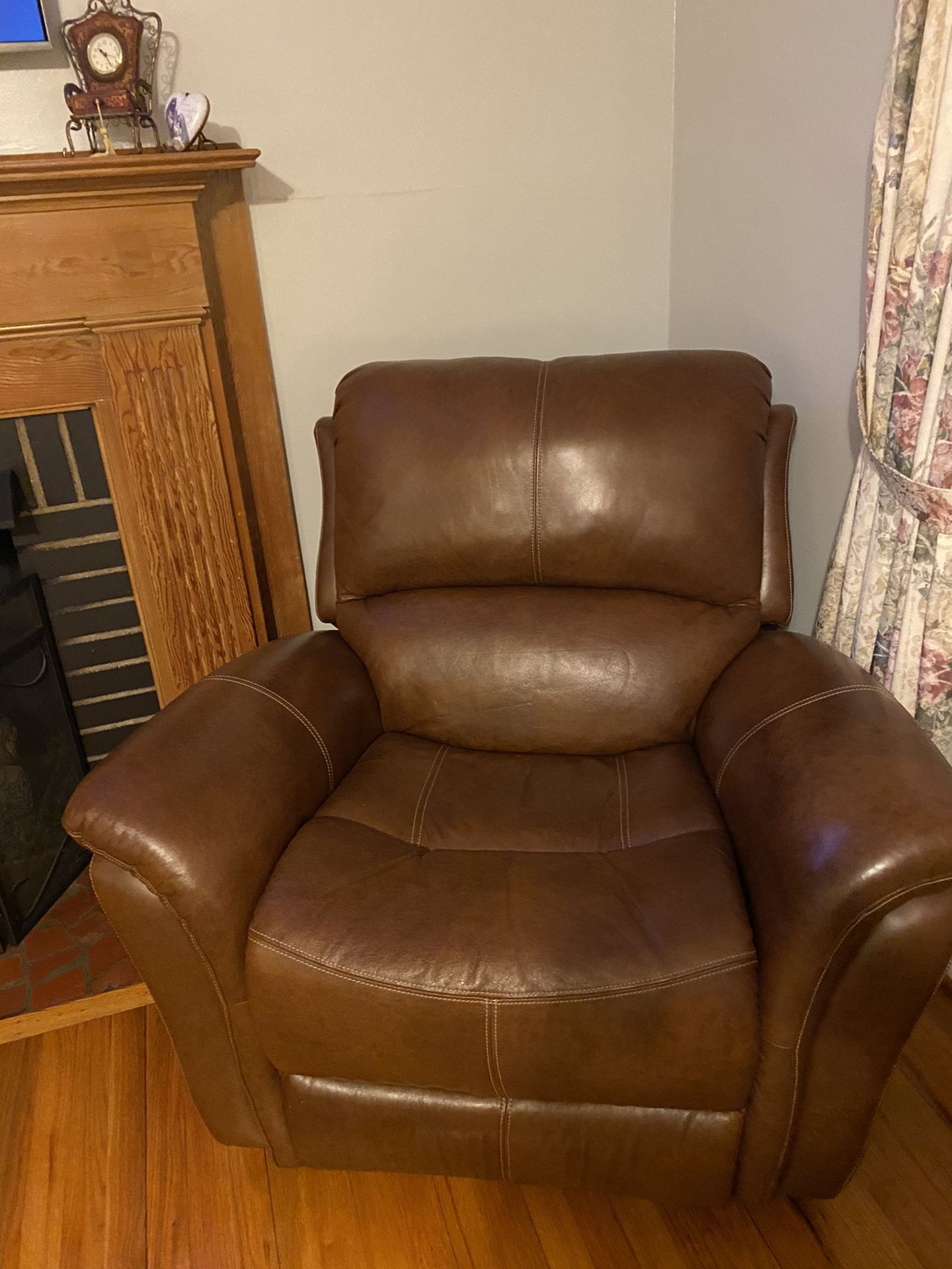 Corinthian leather Recliners for Sale in Greenville, SC OfferUp