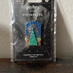 Harry Potter Fan Club Christmas In The Great Hall Enamel Pin