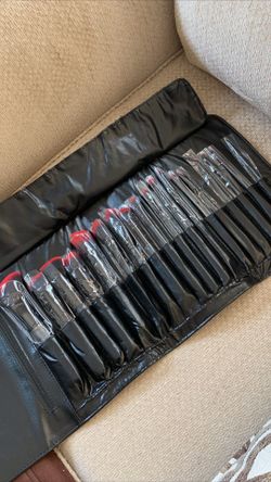 BeBella Signature Series 18 Pcs Brush Set