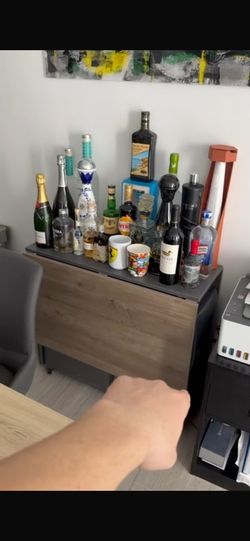 Bar Table with 4 Stools