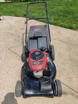 Lawnmower self propelled