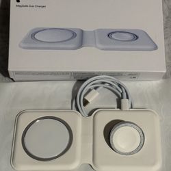 MAG SAFE DUO CHARGER
