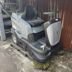 Karcher Ride-on Vacuum Sweeper KM 90/60 R Bp